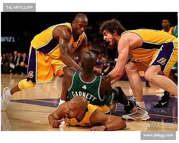 NBA比赛精华集锦精彩回顾 力量与技巧的完美碰撞每一秒都充满激情