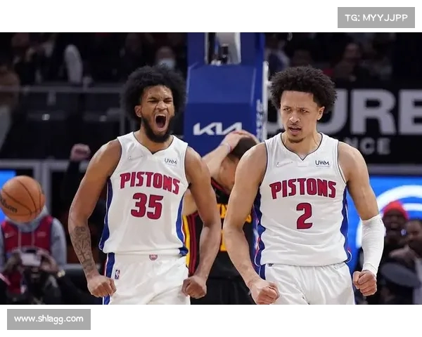 自由球员市场变动解析 各大球队如何通过引援提升竞争力 自由球员市场变动解析 各大球队如何通过引援提升竞争力